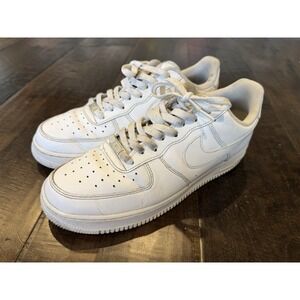 Size 11.5 - Nike Air Force 1‎ '07 Low Triple White Classic Comfort